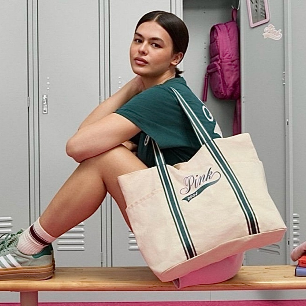 NEW Victoria's Secret Pink Limited Edition Tote/Bag Pink Friday Travel Gym!!